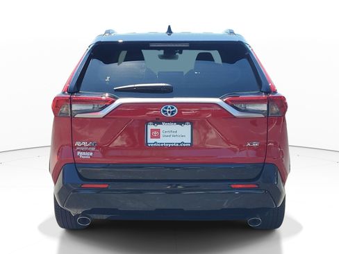 Used 2024 Toyota RAV4 XSE w/ Weather Package AWD/4WD image 5