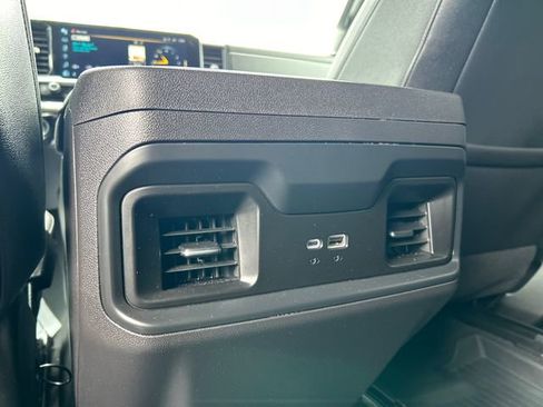 Used 2024 Chevrolet Silverado 1500 LT Trail Boss w/ Convenience Package II AWD/4WD image 25