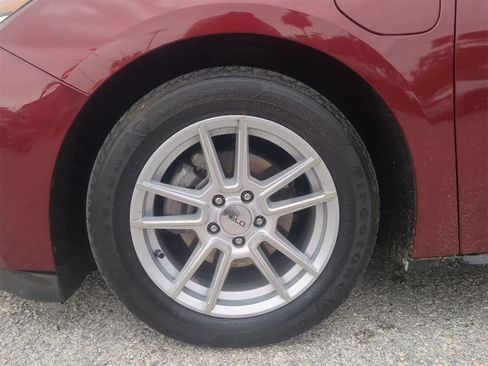 Used 2017 Chevrolet Volt Premier w/ Driver Confidence II Package image 11