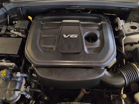 Used 2019 Jeep Grand Cherokee Altitude RWD image 30