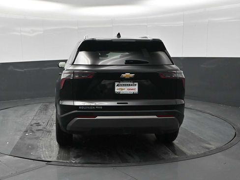 Used 2025 Chevrolet Equinox LT w/ Convenience Package II image 8
