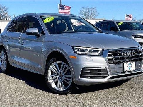 Used 2018 Audi Q5 2.0T Premium Plus w/ Premium Plus Package image 2