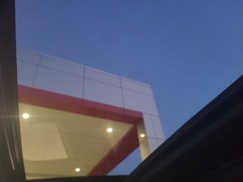 Used 2023 Toyota RAV4 SE image 33