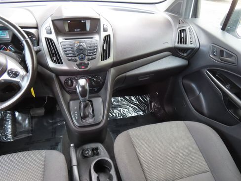 Used 2018 Ford Transit Connect XL image 11