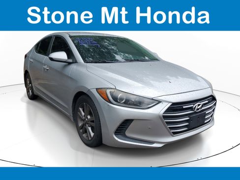 Used 2018 Hyundai Elantra SEL FWD image 1