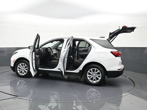 Certified 2024 Chevrolet Equinox LT AWD/4WD image 40