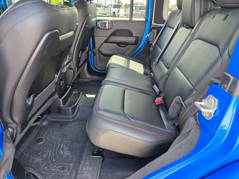 Used 2024 Jeep Wrangler Unlimited Rubicon image 18