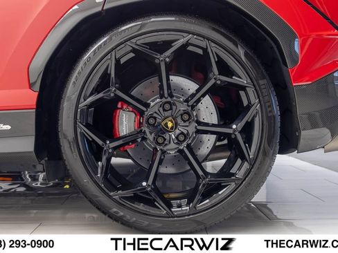 Used 2023 Lamborghini Urus Performante AWD/4WD image 23