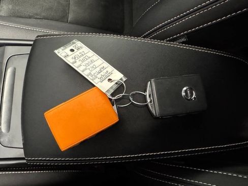 Used 2022 Volvo C40 P8 Recharge Ultimate image 44