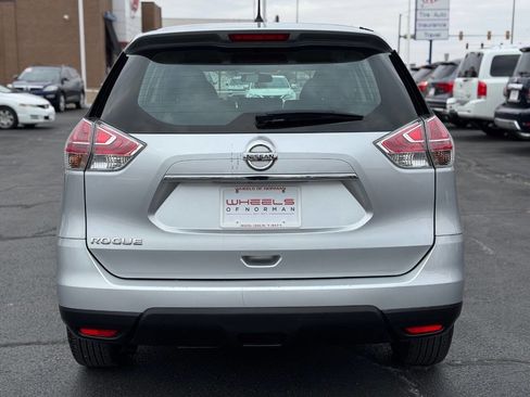 Used 2016 Nissan Rogue S image 6