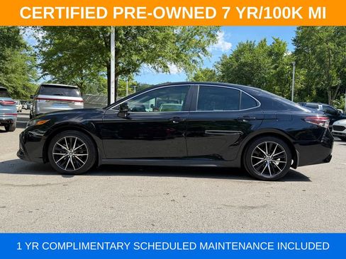 Used 2023 Toyota Camry SE w/ Cold Weather Package FWD image 4