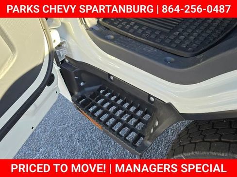 New 2025 Chevrolet Low Cab Forward image 21