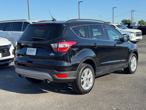 Used 2018 Ford Escape SE w/ SE Sync 3 Package FWD image 3