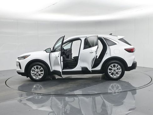 Used 2024 Ford Escape Active image 30