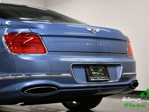 Used 2023 Bentley Flying Spur W12 image 68