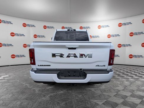 New 2026 RAM 2500 Laramie w/ Sport Appearance Package AWD/4WD image 5