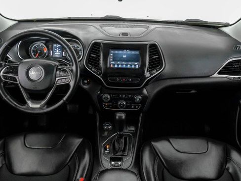 Used 2021 Jeep Cherokee Latitude Plus AWD/4WD image 12