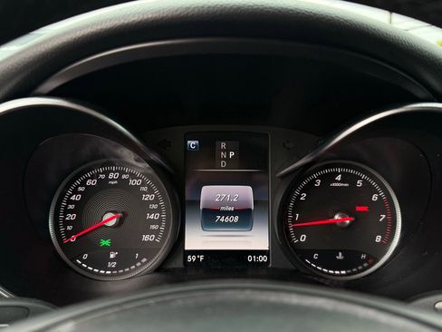 Used 2018 Mercedes-Benz GLC 300 image 40