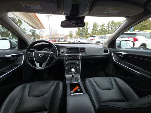 Used 2013 Volvo S60 T5 Premier image 16