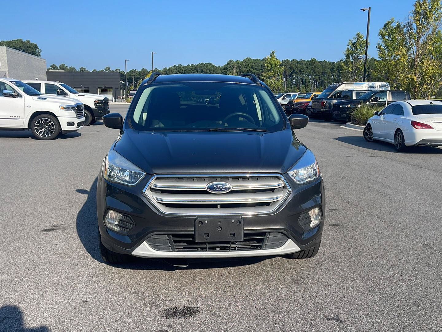 Used 2018 Ford Escape SE AWD/4WD image 2