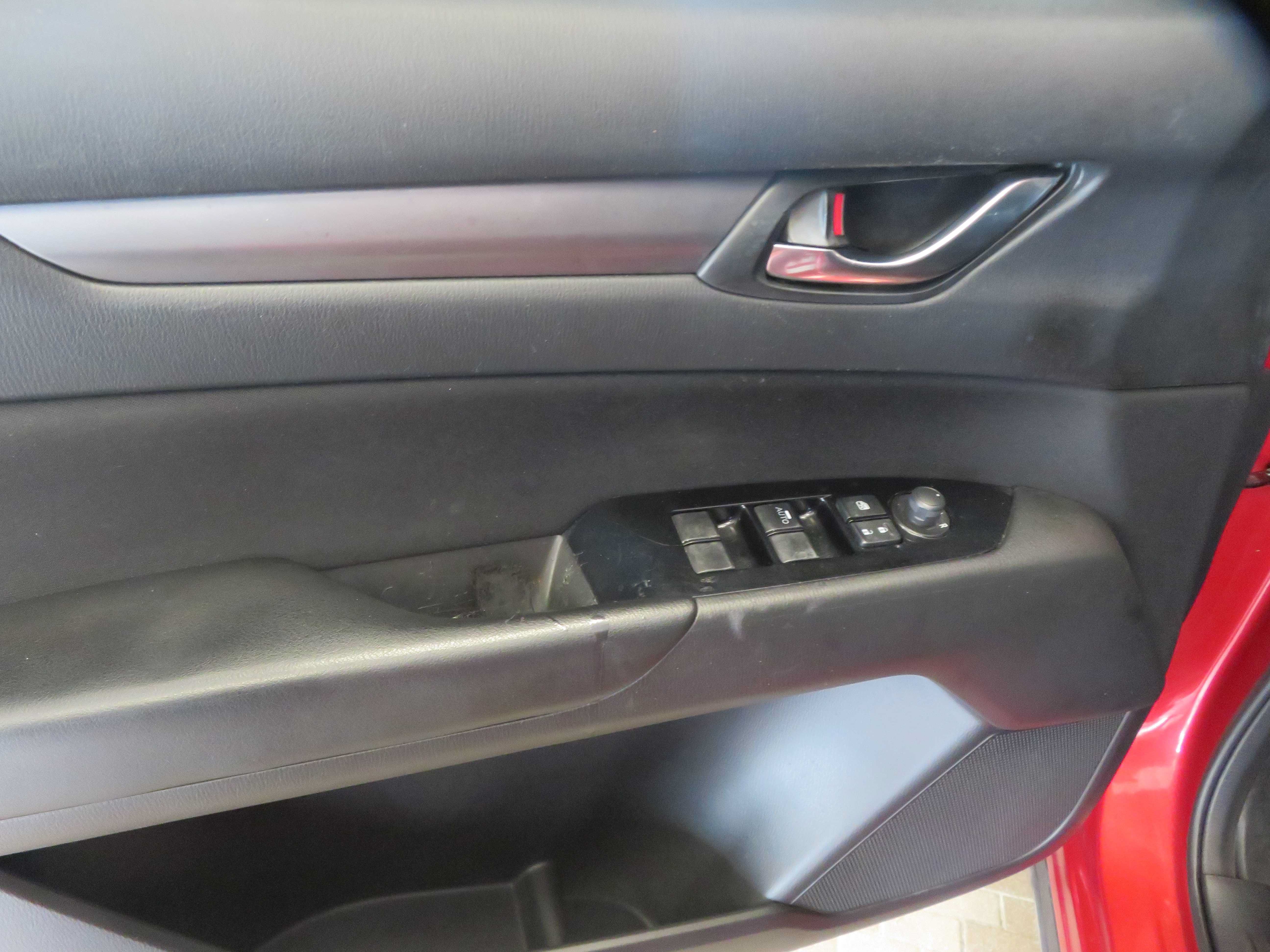 Used 2017 MAZDA CX-5 Sport FWD image 14