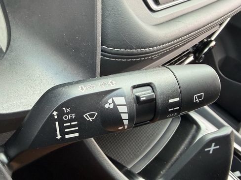 Used 2021 Nissan Rogue S AWD/4WD image 28