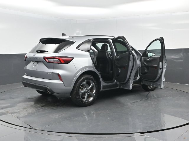 Certified 2024 Ford Escape ST-Line AWD/4WD image 27