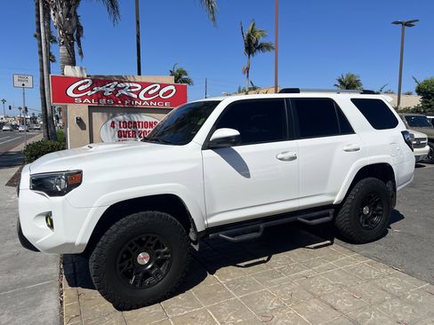 Used 2016 Toyota 4Runner Trail image 5