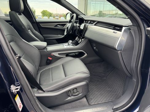 Used 2025 Jaguar F-PACE R-Dynamic S AWD/4WD image 3