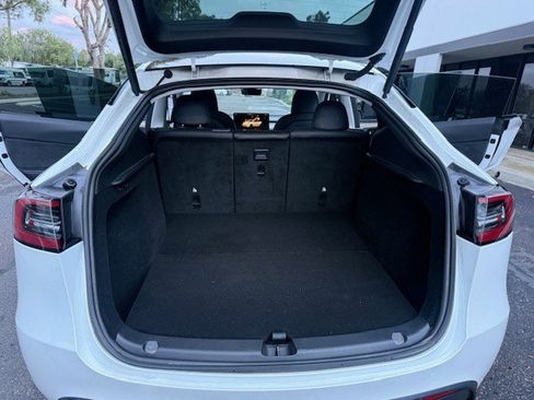 Used 2023 Tesla Model Y Long Range image 16