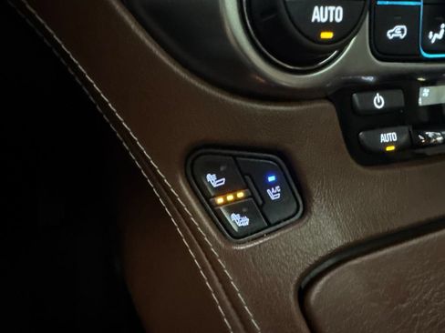 Used 2016 Chevrolet Tahoe LTZ AWD/4WD image 42