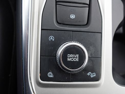 Certified 2023 Ford Explorer XLT w/ Equipment Group 202A image 28