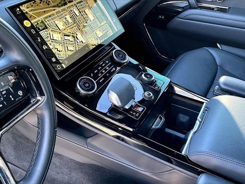 Certified 2023 Land Rover Range Rover Sport SE Dynamic image 14