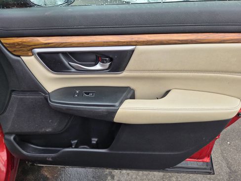 Used 2017 Honda CR-V Touring image 15