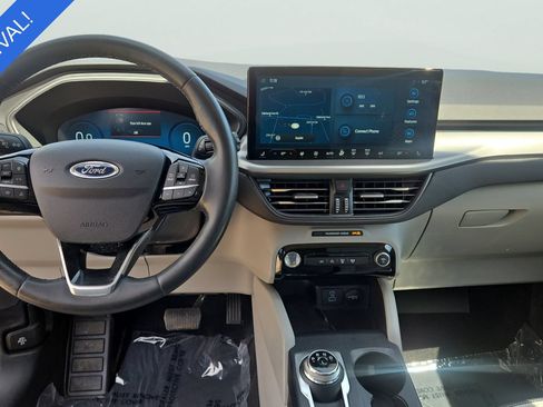 Used 2023 Ford Escape Active w/ Tech Pack #2 AWD/4WD image 9