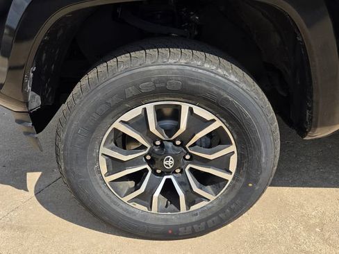 Used 2023 Toyota Tacoma TRD Sport AWD/4WD image 9