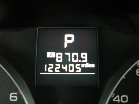 Used 2014 Subaru Outback 2.5i Premium w/ Moonroof Package AWD/4WD image 17