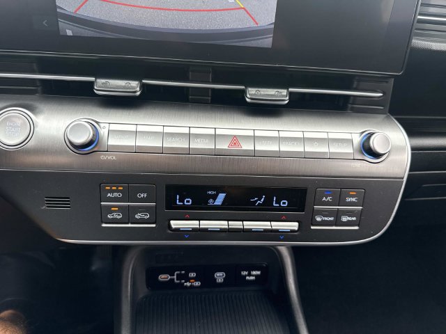 Certified 2024 Hyundai Kona SEL FWD image 22