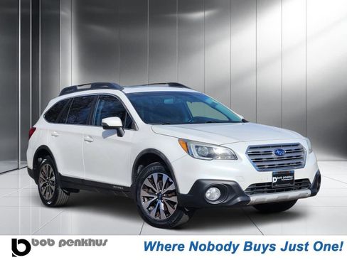 Used 2017 Subaru Outback 2.5i Limited image 1