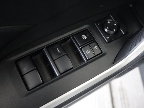 Used 2025 Toyota RAV4 LE AWD/4WD image 11