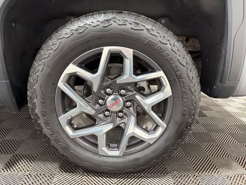 Used 2023 GMC Sierra 1500 SLT w/ SLT Premium Package image 33