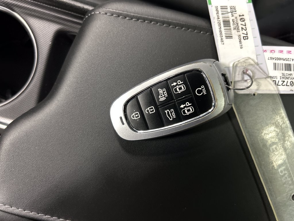 Used 2021 Hyundai Sonata Limited FWD image 20