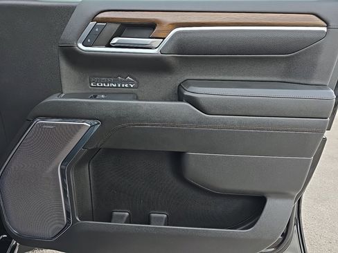 Used 2024 Chevrolet Silverado 1500 High Country image 35