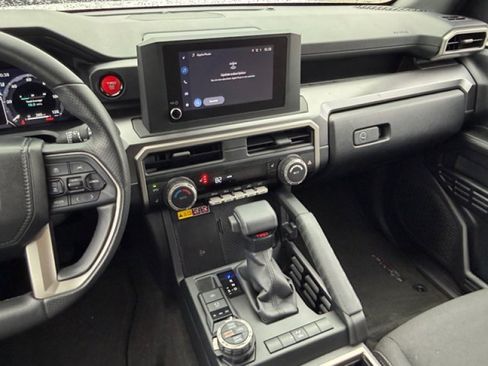 Used 2025 Toyota 4Runner TRD Off-Road AWD/4WD image 12