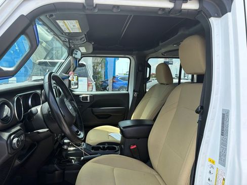 Used 2018 Jeep Wrangler Unlimited Sport S AWD/4WD image 14