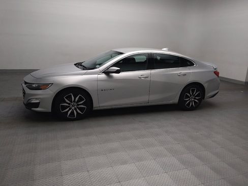 Used 2022 Chevrolet Malibu RS FWD image 2