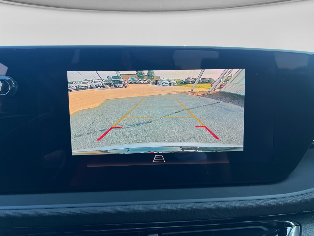 New 2026 Buick Envista Sport Touring w/ Convenience I Package FWD image 19