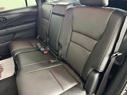 Used 2024 Honda Passport Black Edition image 40