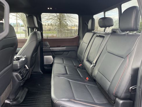 Used 2022 Ford F150 Lariat w/ Equipment Group 502A High image 16