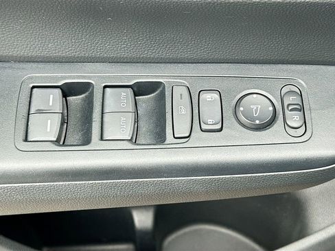 Used 2024 Honda CR-V EX image 17